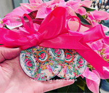 Load image into Gallery viewer, Chinoiserie Ornament - 3” Rose Medallion Plate - Chinoiserie jewelry