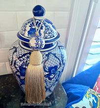 Load image into Gallery viewer, XL Chinoiserie Decorative Tassel Gold - Chinoiserie jewelry