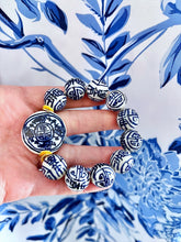 Load image into Gallery viewer, Chinoiserie Floral Focal Bead Bracelet - Chinoiserie jewelry