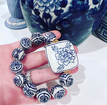 Load image into Gallery viewer, Chinoiserie Peony Focal Bead Bracelet - Chinoiserie jewelry