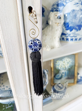 Load image into Gallery viewer, Chinoiserie Decorative Tassel Black - Chinoiserie jewelry