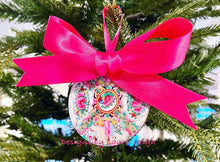 Load image into Gallery viewer, Chinoiserie Ornament - 3” Rose Medallion Plate - Chinoiserie jewelry