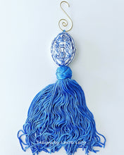 Load image into Gallery viewer, Blue & White Chinoiserie Decorative Tassel - Chinoiserie jewelry