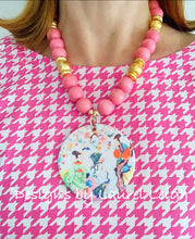 Load image into Gallery viewer, Chinoiserie Watercolor Geisha Pendant Statement Necklace - Bubblegum Pink - Ginger jar