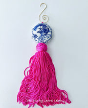 Load image into Gallery viewer, Blue & White Chinoiserie Decorative Tassel - Chinoiserie jewelry