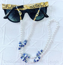 Load image into Gallery viewer, Chinoiserie Ginger Jar & Pearl Eyeglass / Sunglass / Mask Holder / Lanyard Chain / Necklace - 3 Styles - Ginger jar