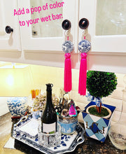 Load image into Gallery viewer, Blue & White Chinoiserie Decorative Tassel - Chinoiserie jewelry