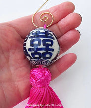 Load image into Gallery viewer, Blue & White Chinoiserie Decorative Tassel - Chinoiserie jewelry