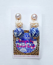 Load image into Gallery viewer, Chinoiserie Pearl Cluster Earrings - Chinoiserie jewelry