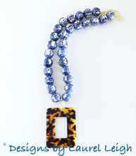 Load image into Gallery viewer, Chinoiserie Double Happiness Tortoise Shell Pendant Statement Necklace - White or Brown - Ginger jar