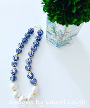 Load image into Gallery viewer, Chunky Blue and White Chinoiserie Jumbo Pearl Floral Statement Necklace - Ginger jar