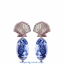 Load image into Gallery viewer, Chinoiserie Gold Coastal Seashell Earrings - Chinoiserie jewelry