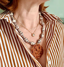 Load image into Gallery viewer, Brown Chinoiserie Ginger Jar Rattan Pendant Necklace - Chinoiserie jewelry