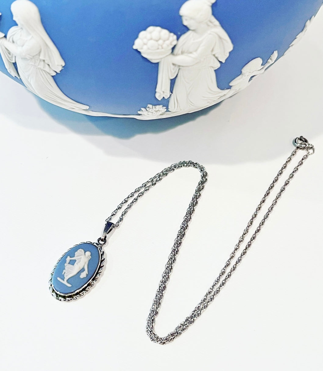 Vintage Wedgwood Jasperware Cameo Pendant Necklace - Chinoiserie jewelry
