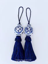 Load image into Gallery viewer, Navy Decorative Blue &amp; White Chinoiserie Tassel