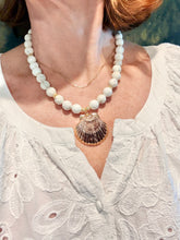 Load image into Gallery viewer, White Turquoise Gemstone Seashell Necklace