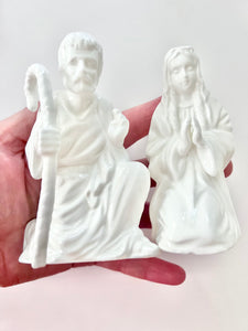 Vintage White Ceramic Christmas Nativity Set - Chinoiserie jewelry