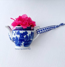Load image into Gallery viewer, Blue Willow Flower Ornament - Chinoiserie jewelry