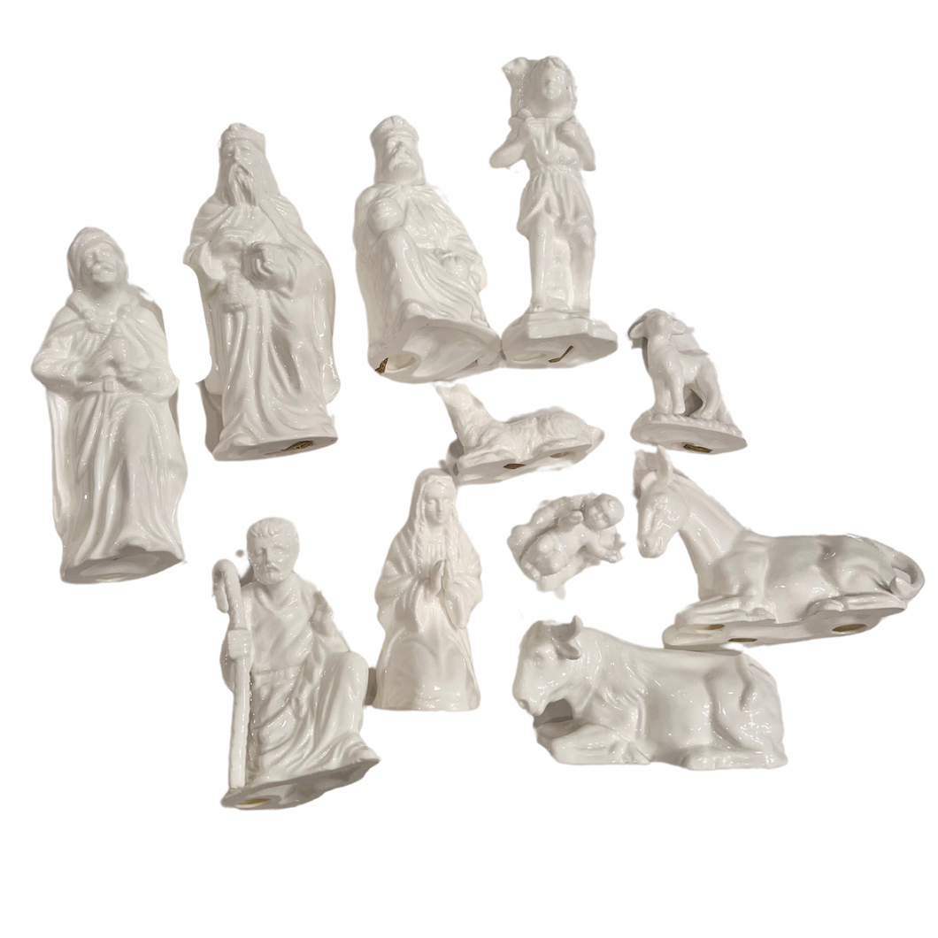 Vintage White Ceramic Christmas Nativity Set - Chinoiserie jewelry