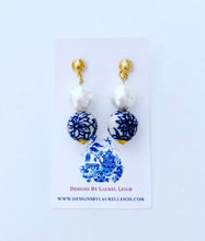 Load image into Gallery viewer, Chinoiserie Blue &amp; White Floral Bead &amp; Pearl Earrings - Ginger jar