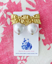 Load image into Gallery viewer, Gold Vintage Bow &amp; Jumbo Pearl Drop Earrings - Ginger jar