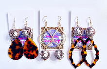 Load image into Gallery viewer, Brown Double Happiness Drop Earrings - Chinoiserie jewelry