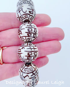Chunky Chinoiserie Double Happiness Beaded Bracelet - Brown & White - Ginger jar