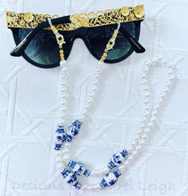 Load image into Gallery viewer, Chinoiserie Ginger Jar &amp; Pearl Eyeglass / Sunglass / Mask Holder / Lanyard Chain / Necklace - 3 Styles - Ginger jar