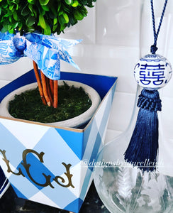 Decorative Blue & White Chinoiserie Tassel - Chinoiserie jewelry