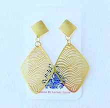 Load image into Gallery viewer, Gold Scalloped Post Earrings - Designs by Laurel Leigh