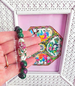 Green & Pink Jade Gemstone Vintage Bead Bracelet - Chinoiserie jewelry