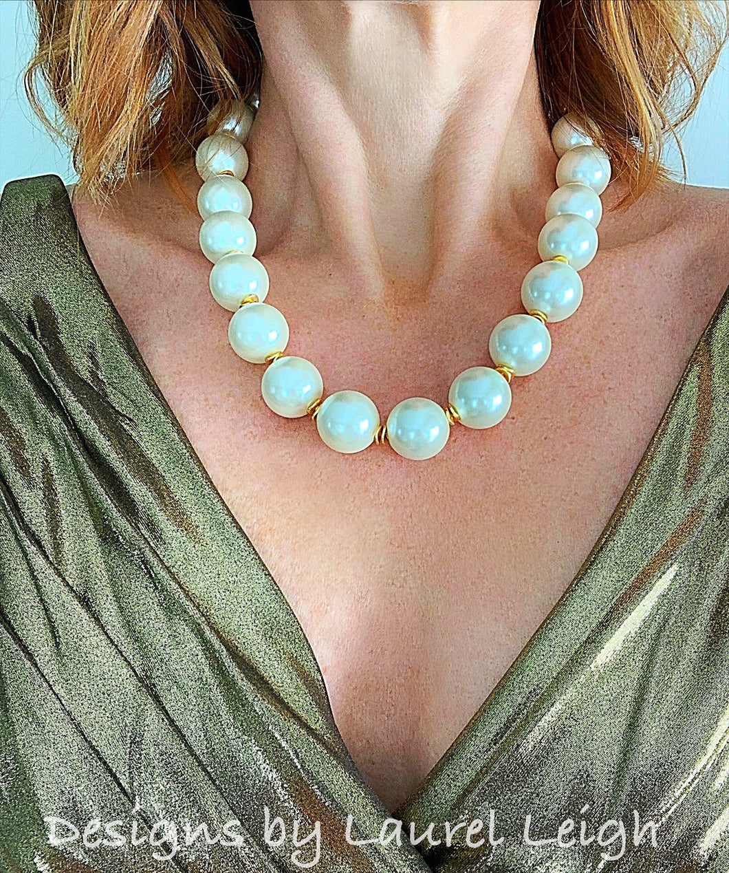 Chunky Faux Pearl & Gold Accent Necklace - Ginger jar